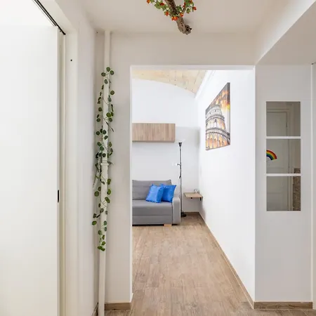Casa Elena, Testaccio *