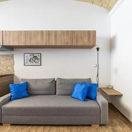 アパート Casa Elena, Testaccio