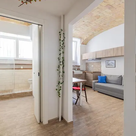 Casa Elena, Testaccio アパート *