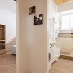 Casa Elena, Testaccio Roma